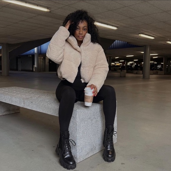 🥰 NWT Zara JACKET FAUX SHEARLING QUILTED ANORAK - Picture 8 of 17